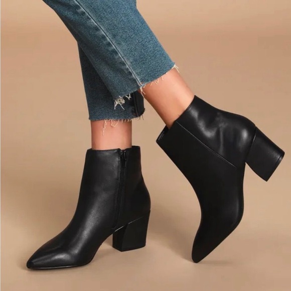 Tommy Hilfiger Black ankle pointed toe boots belted booties Size:8 - Picture 12 of 12